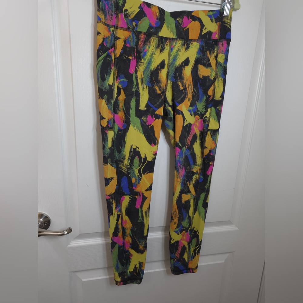 Lululemon•Invigorate High-Rise Tight 25"•Undertone Multi Rainbow•LIKE NEW•10 - Picture 6 of 16